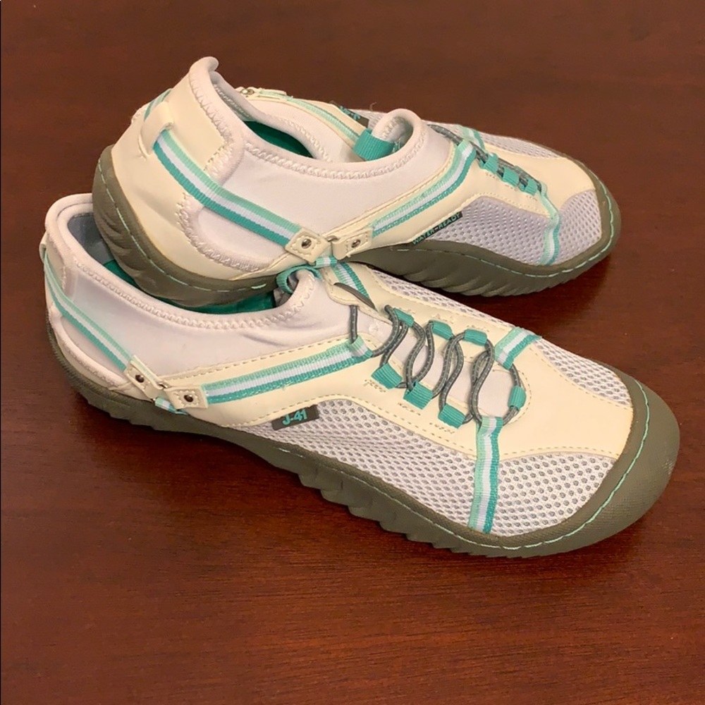 J-41 Adventure On Shoes
